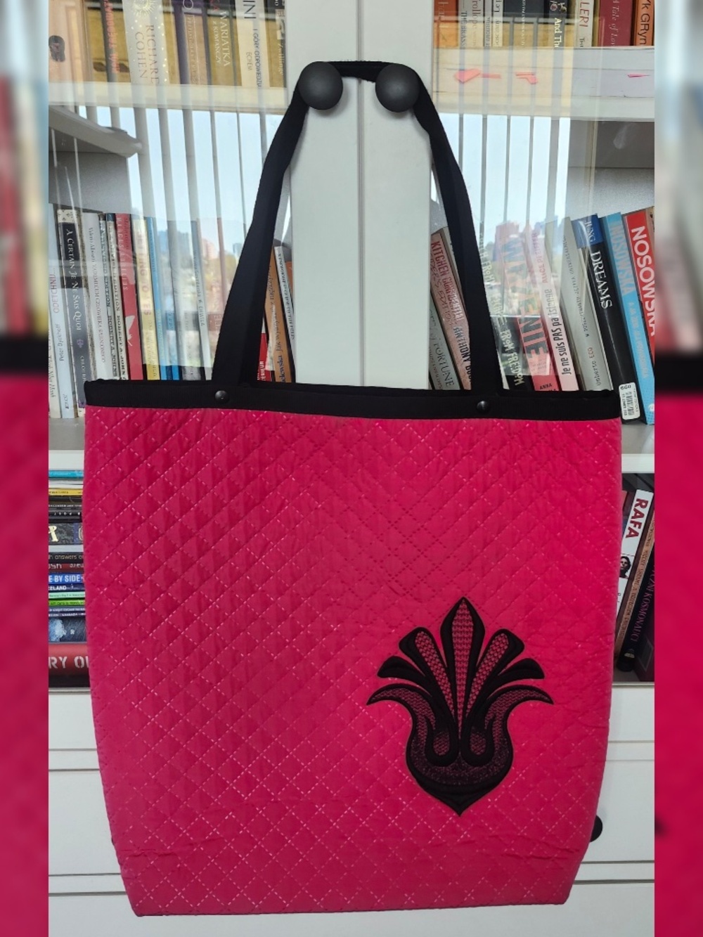 Women's pink tote